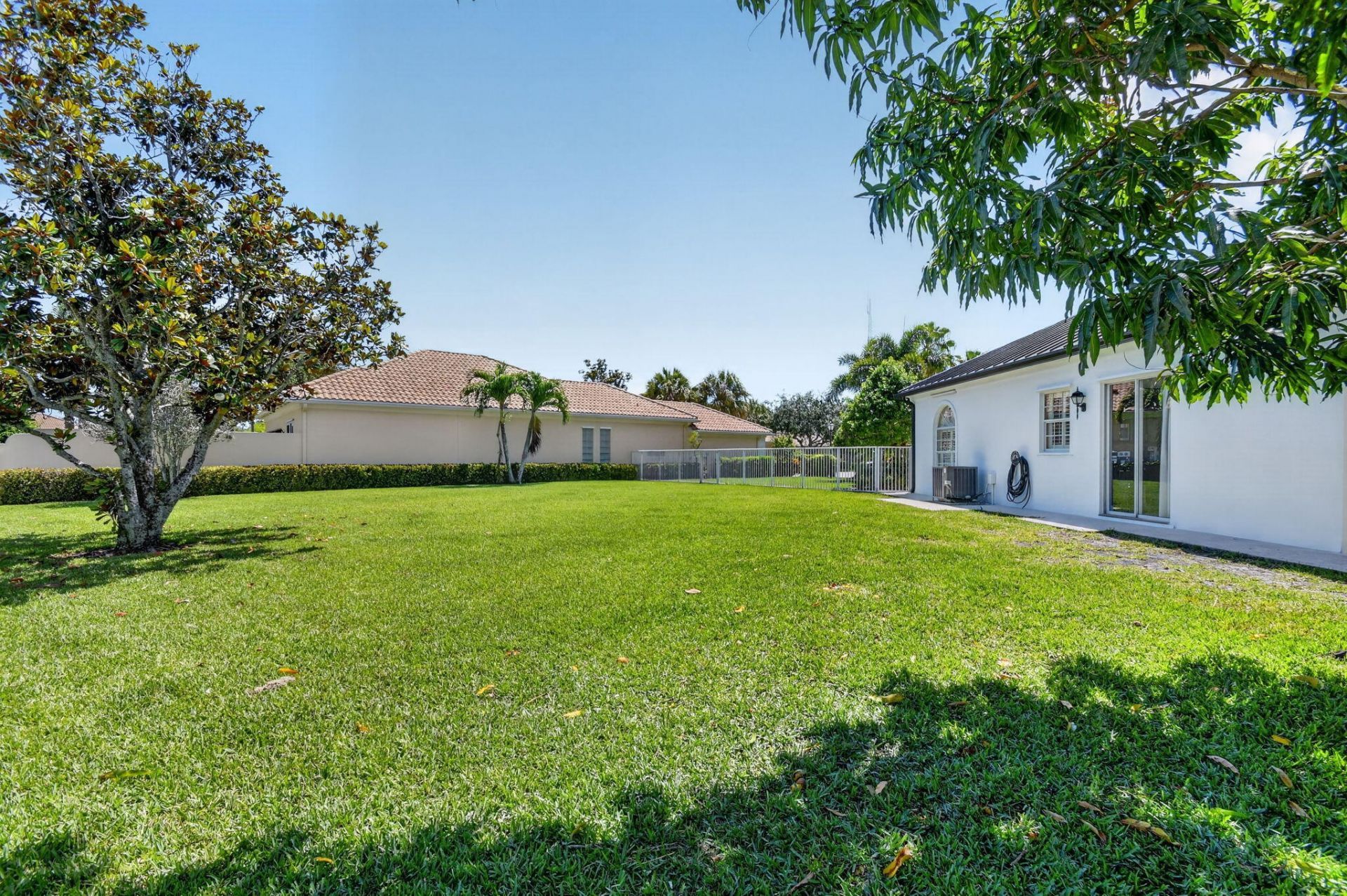 8142 Jolly Harbour Court, Wellington, FL 33414 Photo