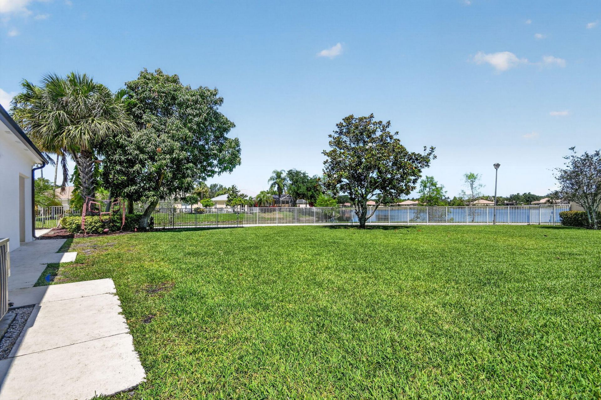 8142 Jolly Harbour Court, Wellington, FL 33414 Photo