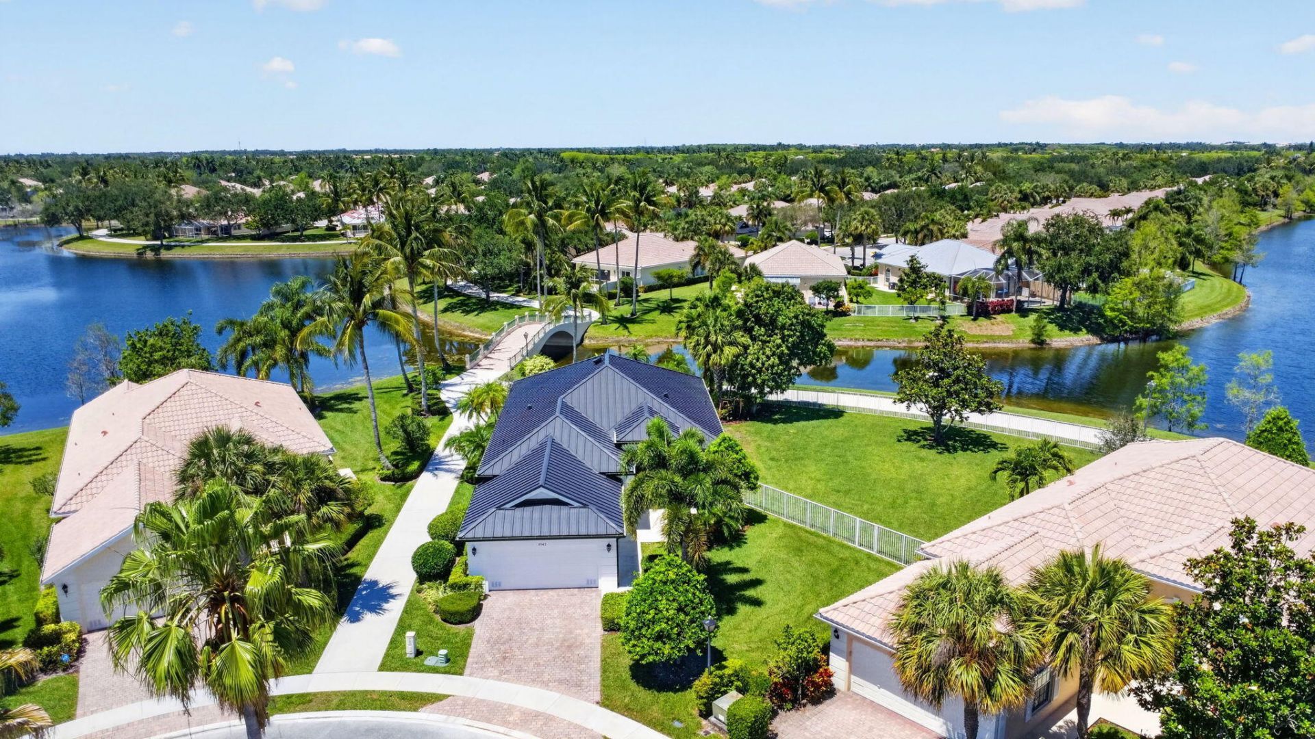 8142 Jolly Harbour Court, Wellington, FL 33414 Photo
