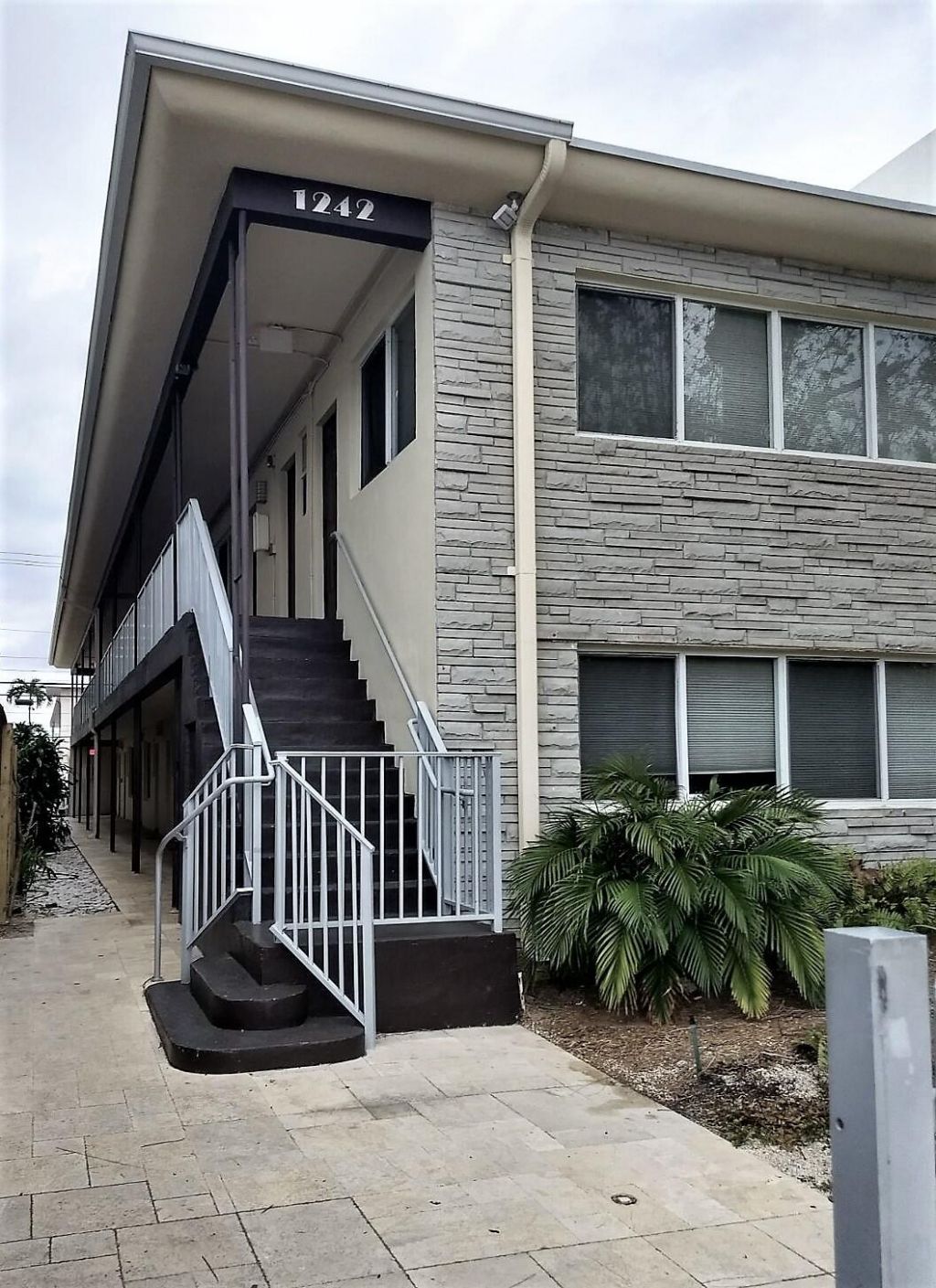 1242 Alton Road, Unit 202, Miami Beach, FL 33139 Main Photo