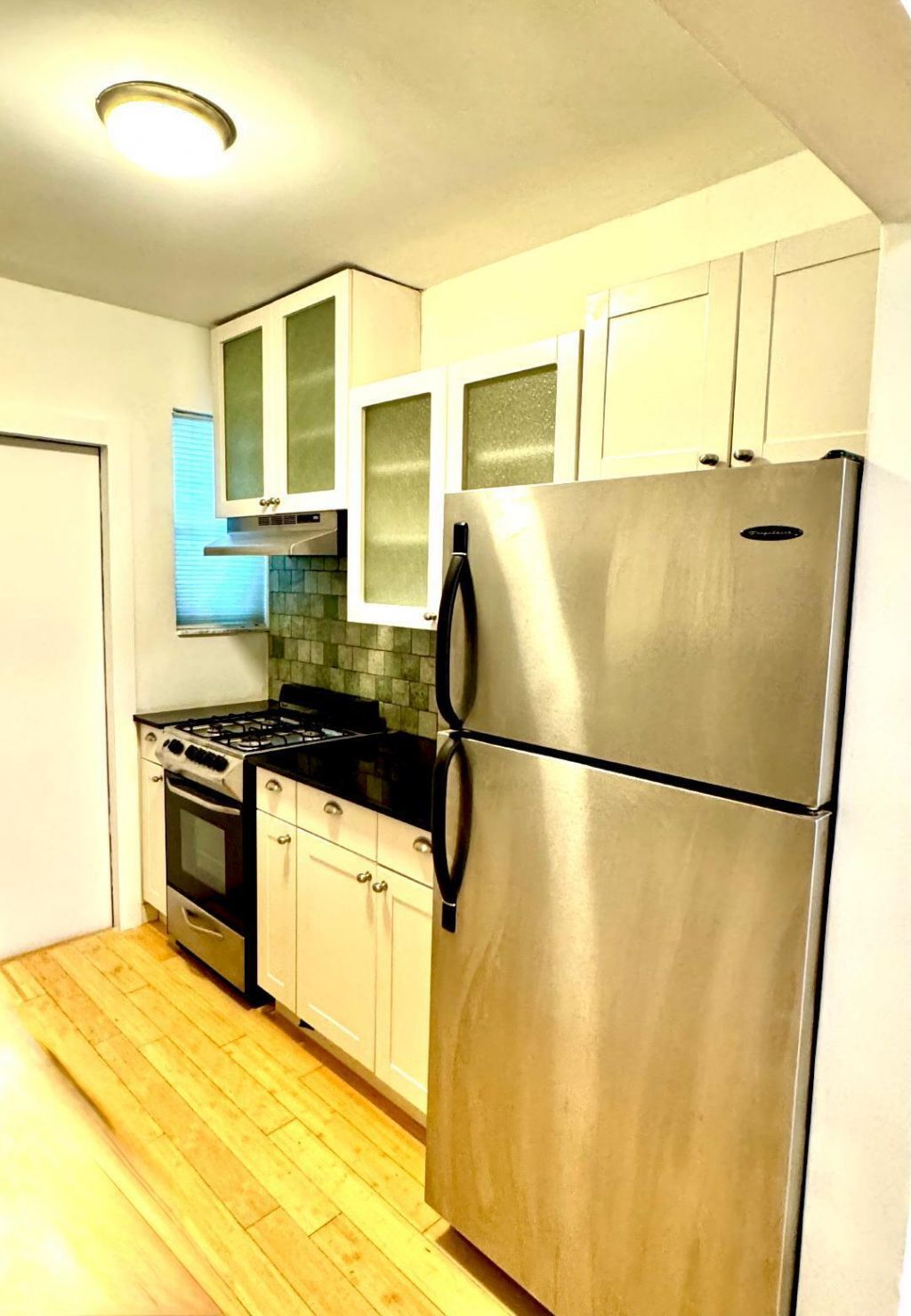 1242 Alton Road, Unit 202, Miami Beach, FL 33139 Photo
