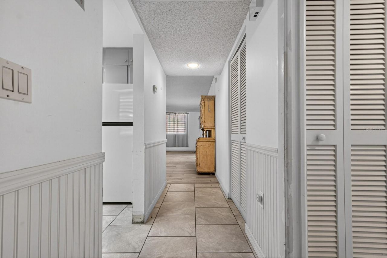 318 Timberlake Drive, Bradenton, FL 34210 Photo