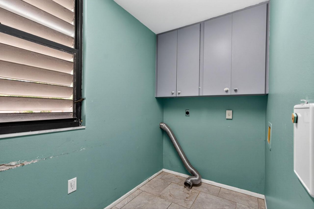 318 Timberlake Drive, Bradenton, FL 34210 Photo