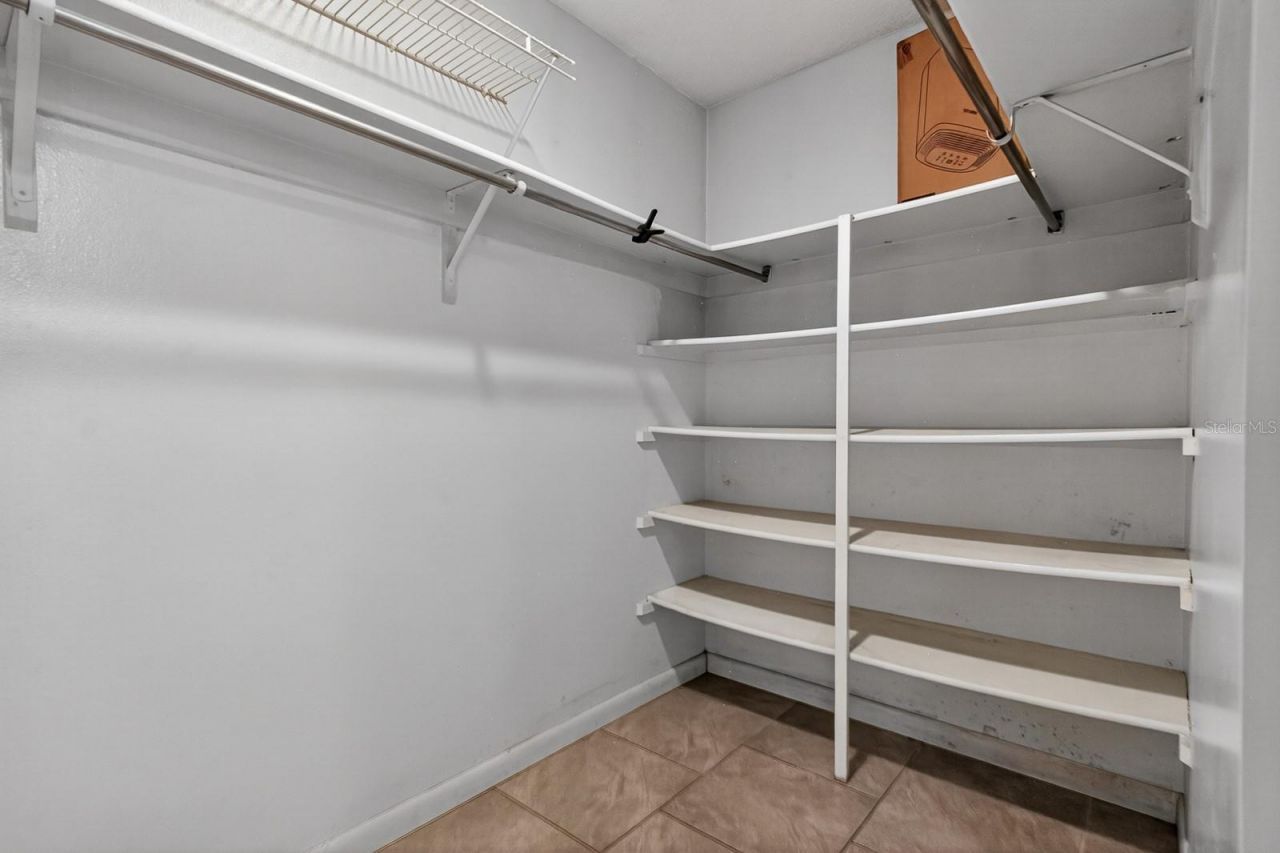 318 Timberlake Drive, Bradenton, FL 34210 Photo