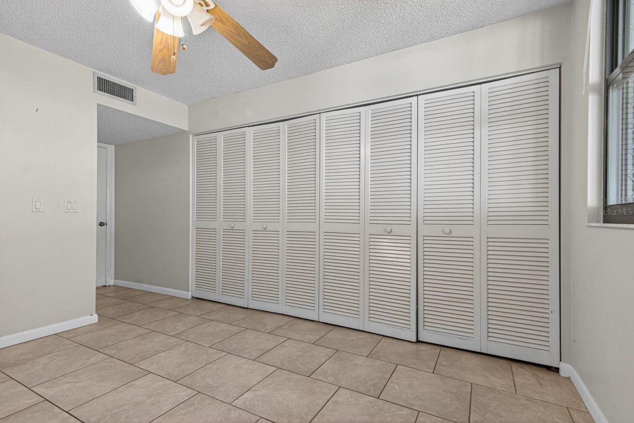 318 Timberlake Drive, Bradenton, FL 34210 Photo