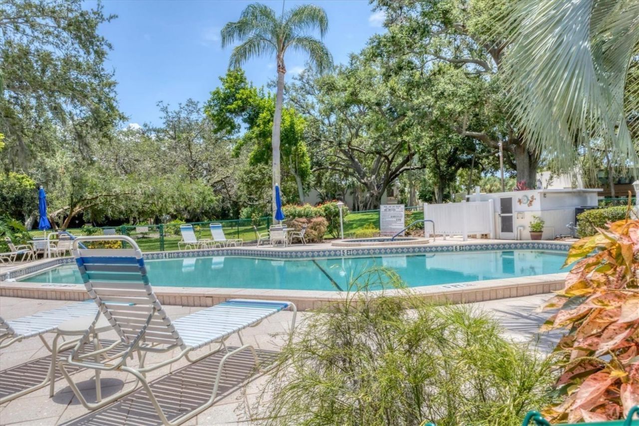 318 Timberlake Drive, Bradenton, FL 34210 Photo
