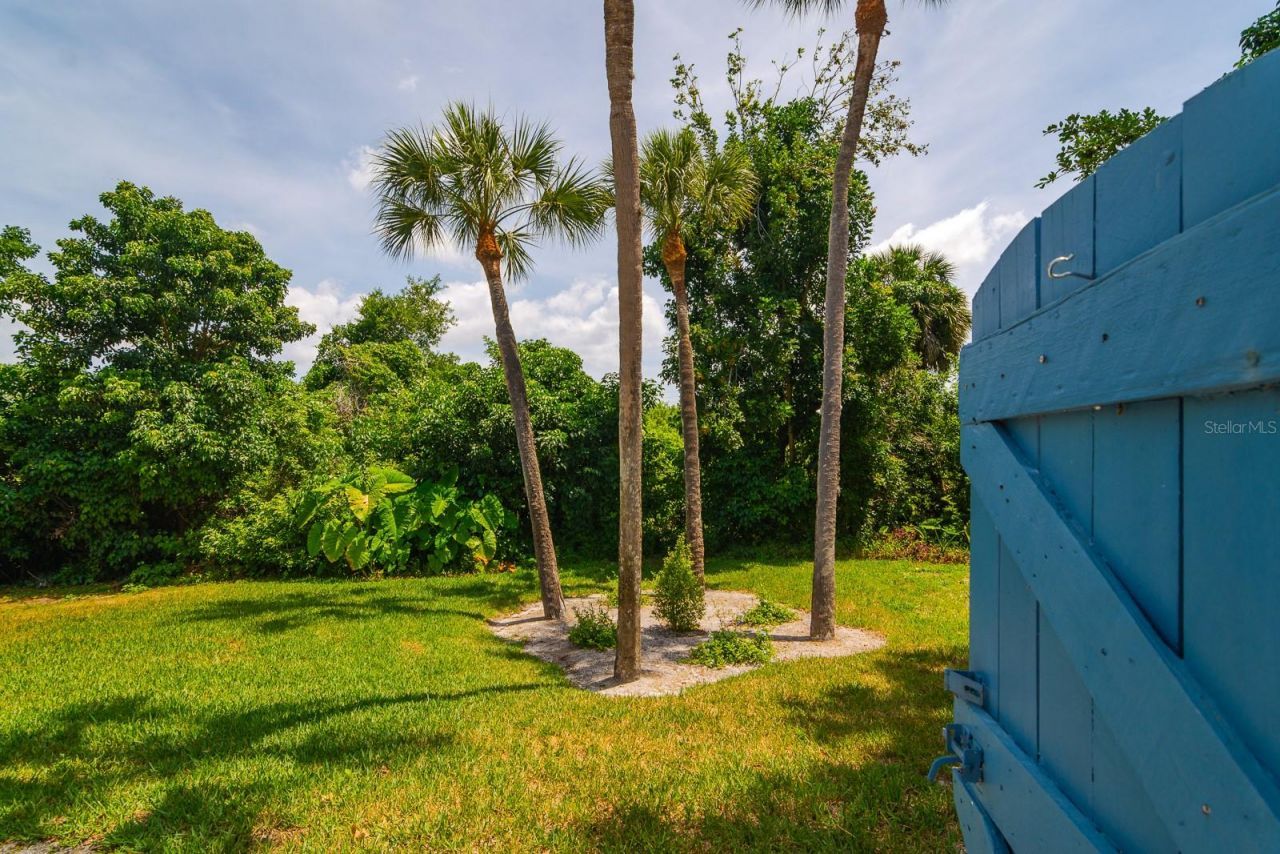 318 Timberlake Drive, Bradenton, FL 34210 Photo