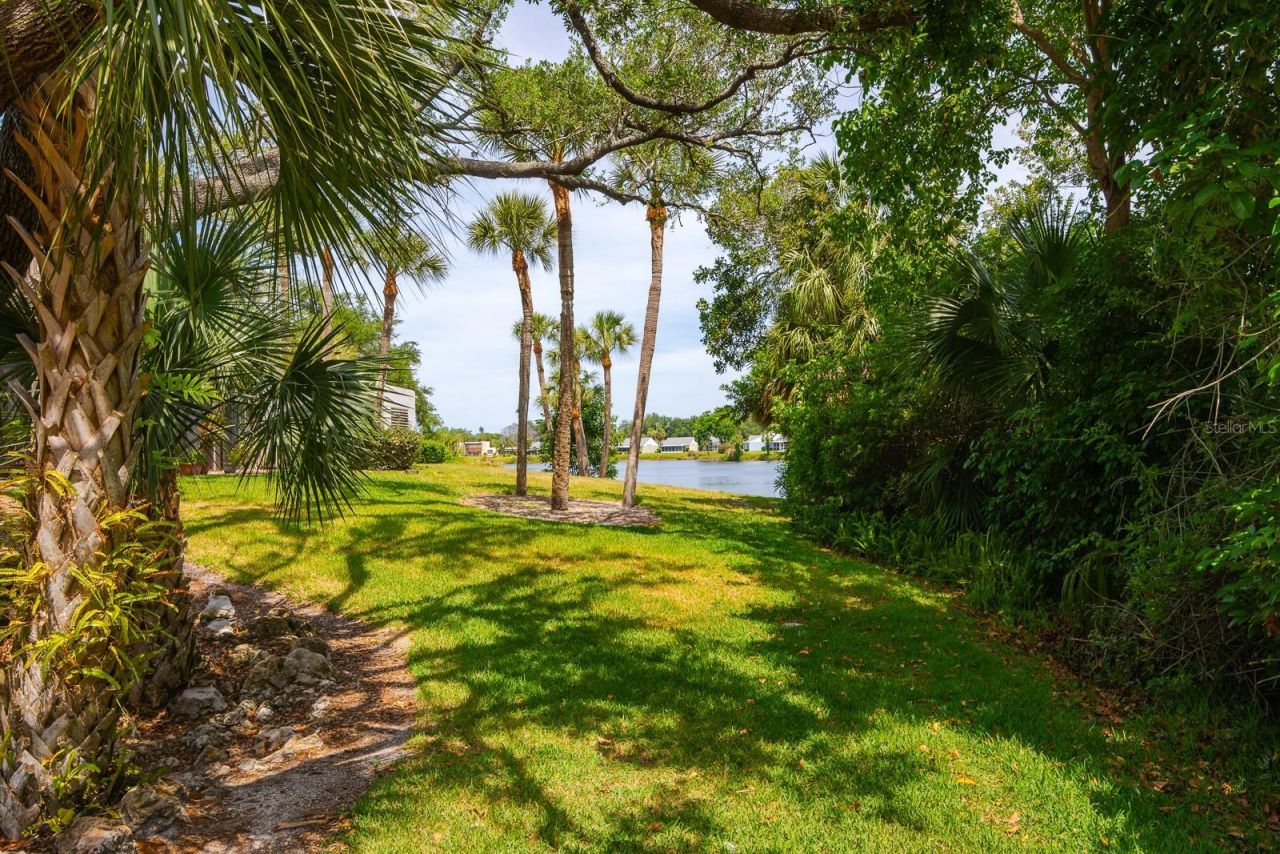 318 Timberlake Drive, Bradenton, FL 34210 Photo