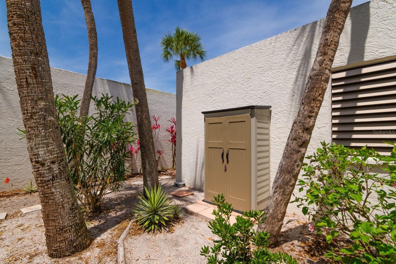 318 Timberlake Drive, Bradenton, FL 34210 Photo