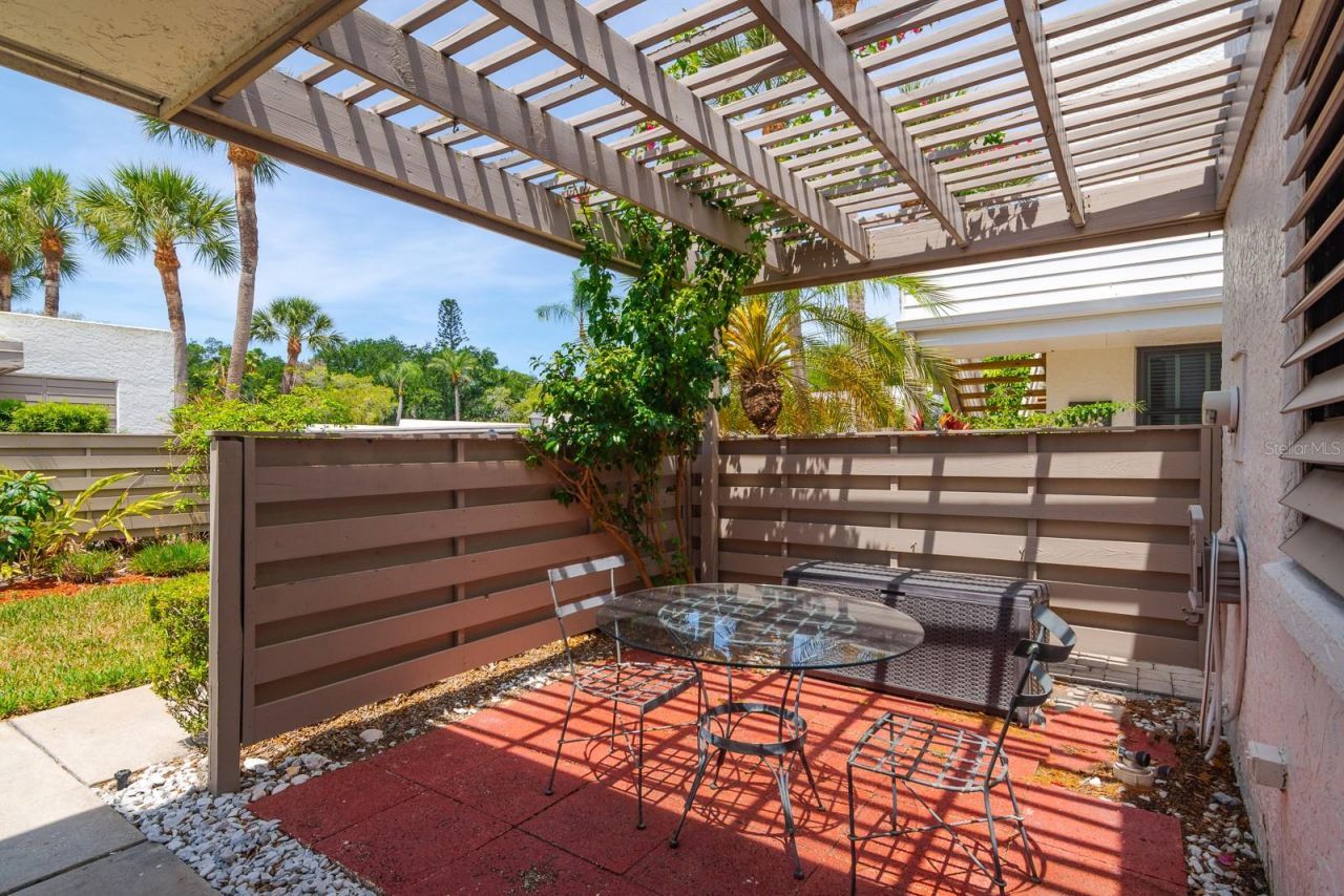 318 Timberlake Drive, Bradenton, FL 34210 Photo