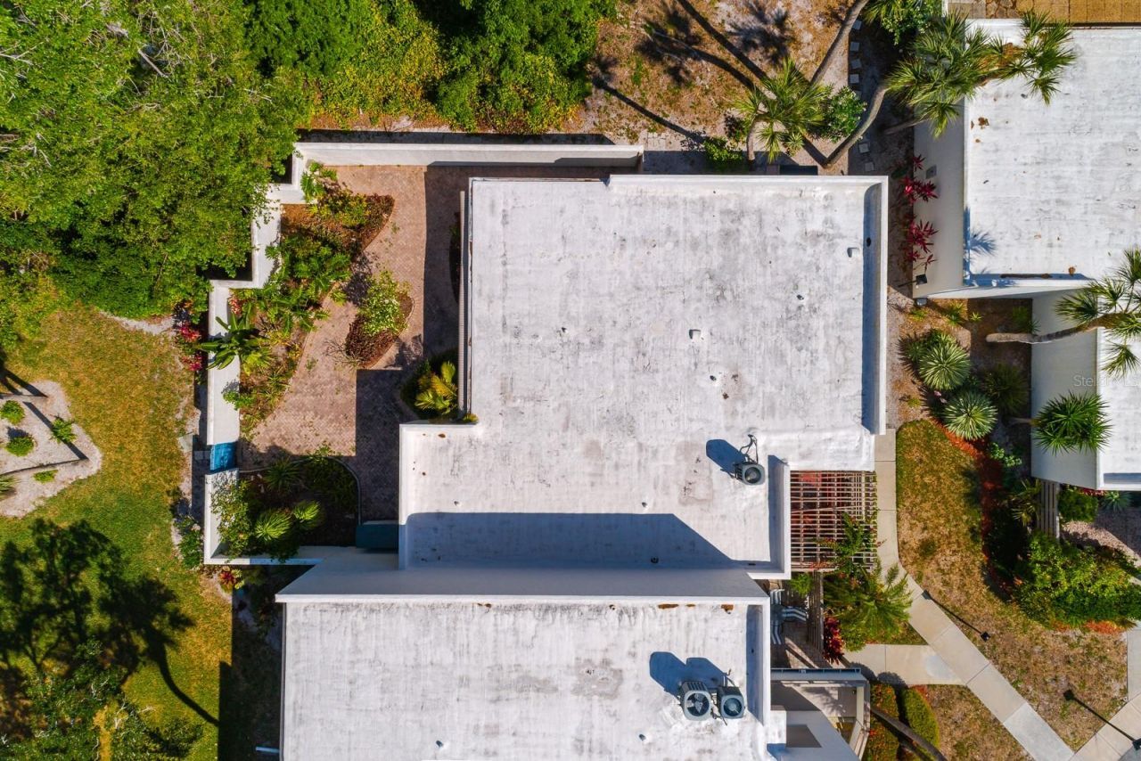 318 Timberlake Drive, Bradenton, FL 34210 Photo