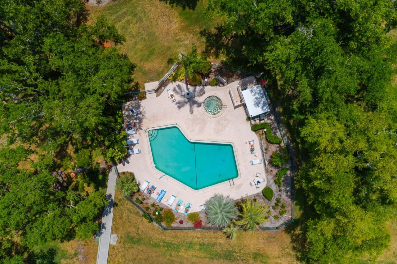 318 Timberlake Drive, Bradenton, FL 34210 Photo