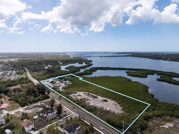 6817 BAYSHORE ROAD , PALMETTO, FL 34221