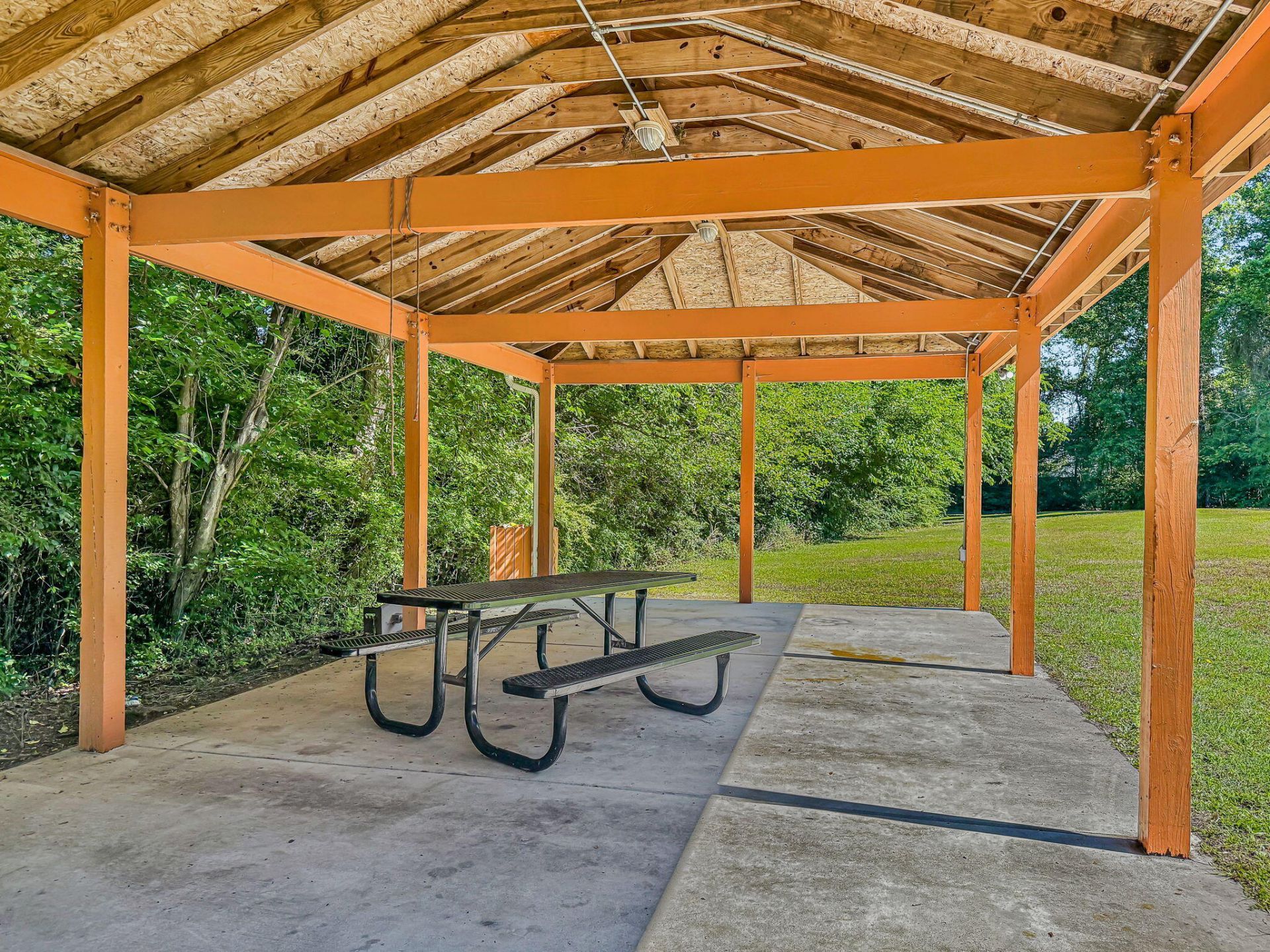 126 Cannonsmill Lane Photo 48
