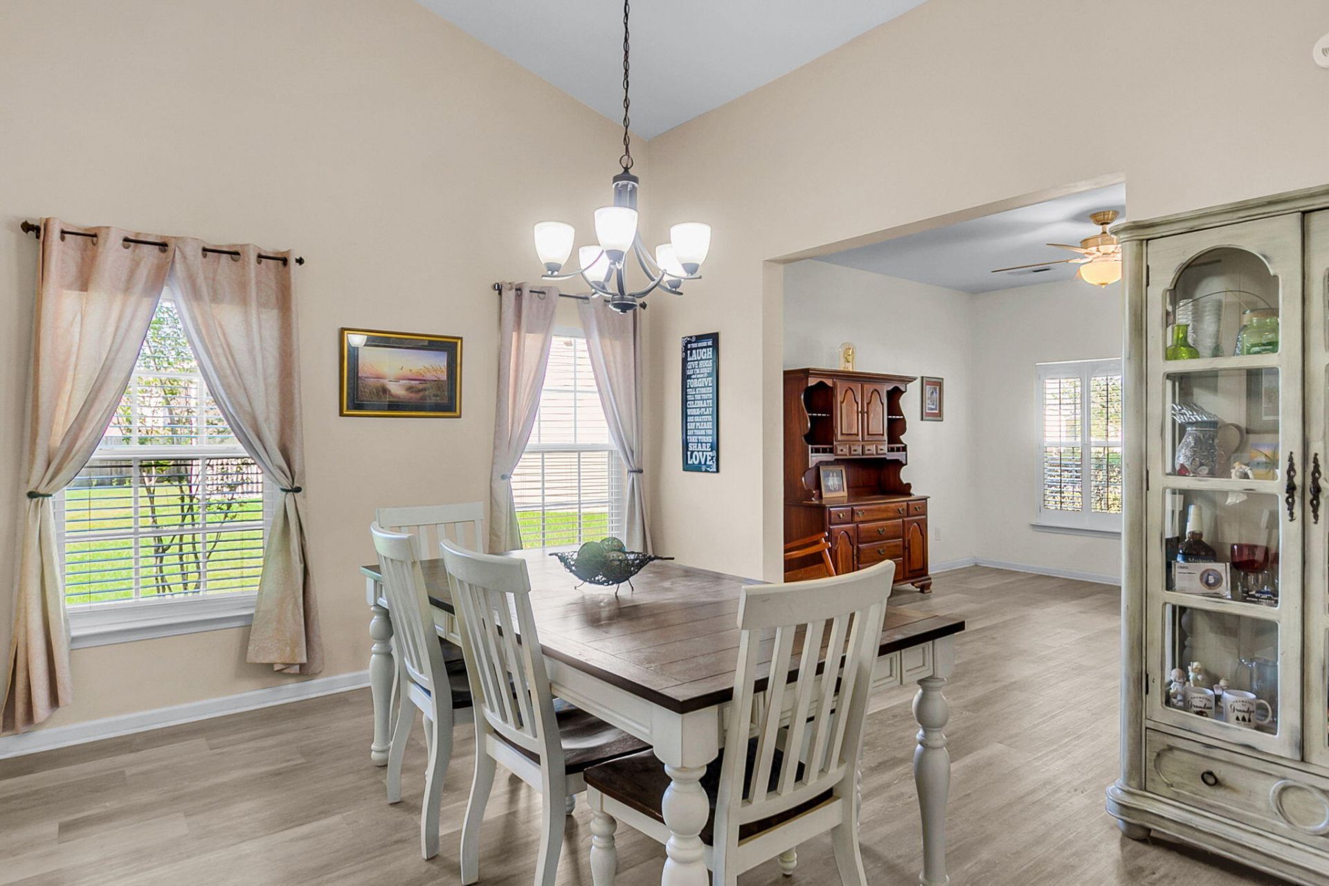 126 Cannonsmill Lane Photo 9