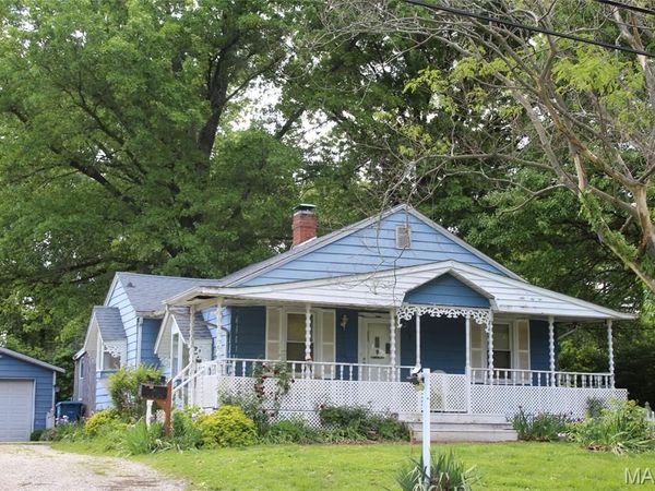 900 Albers Lane, Bethalto, IL 62010