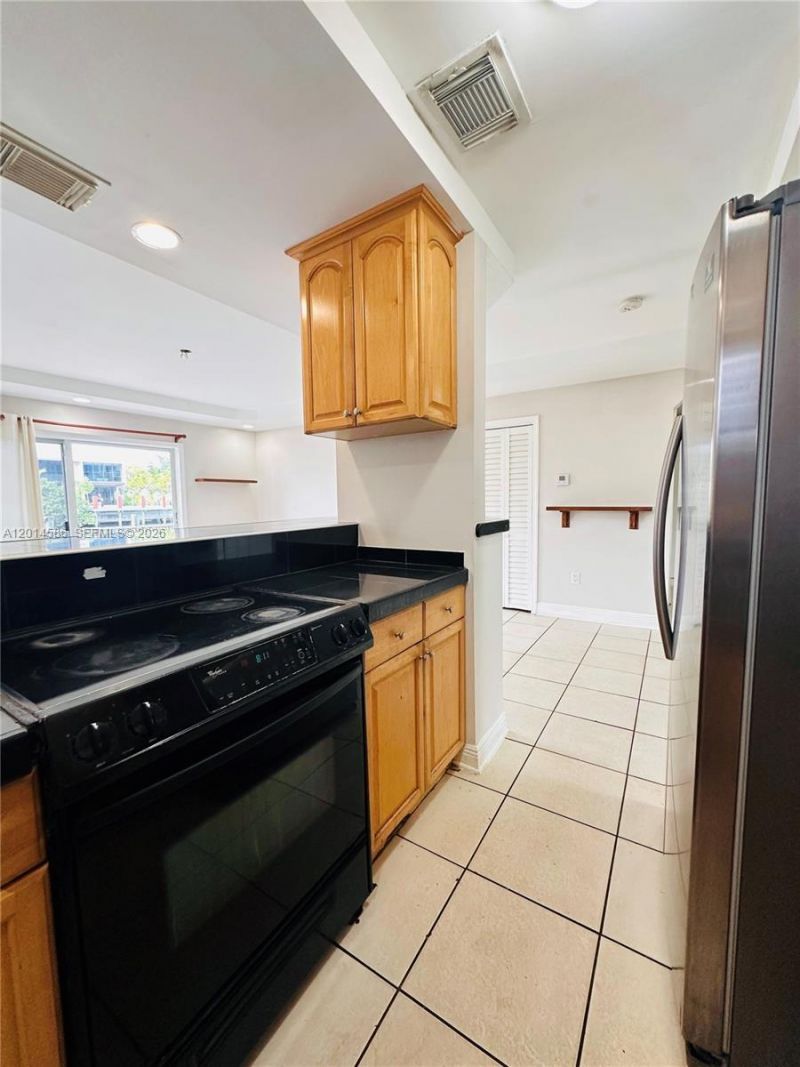 2033 Calais Dr , Unit 5, Miami Beach, FL 33141 Photo