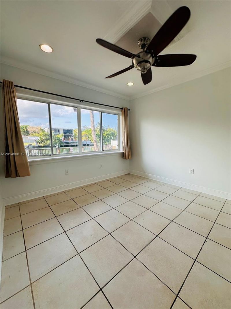 2033 Calais Dr , Unit 5, Miami Beach, FL 33141 Photo