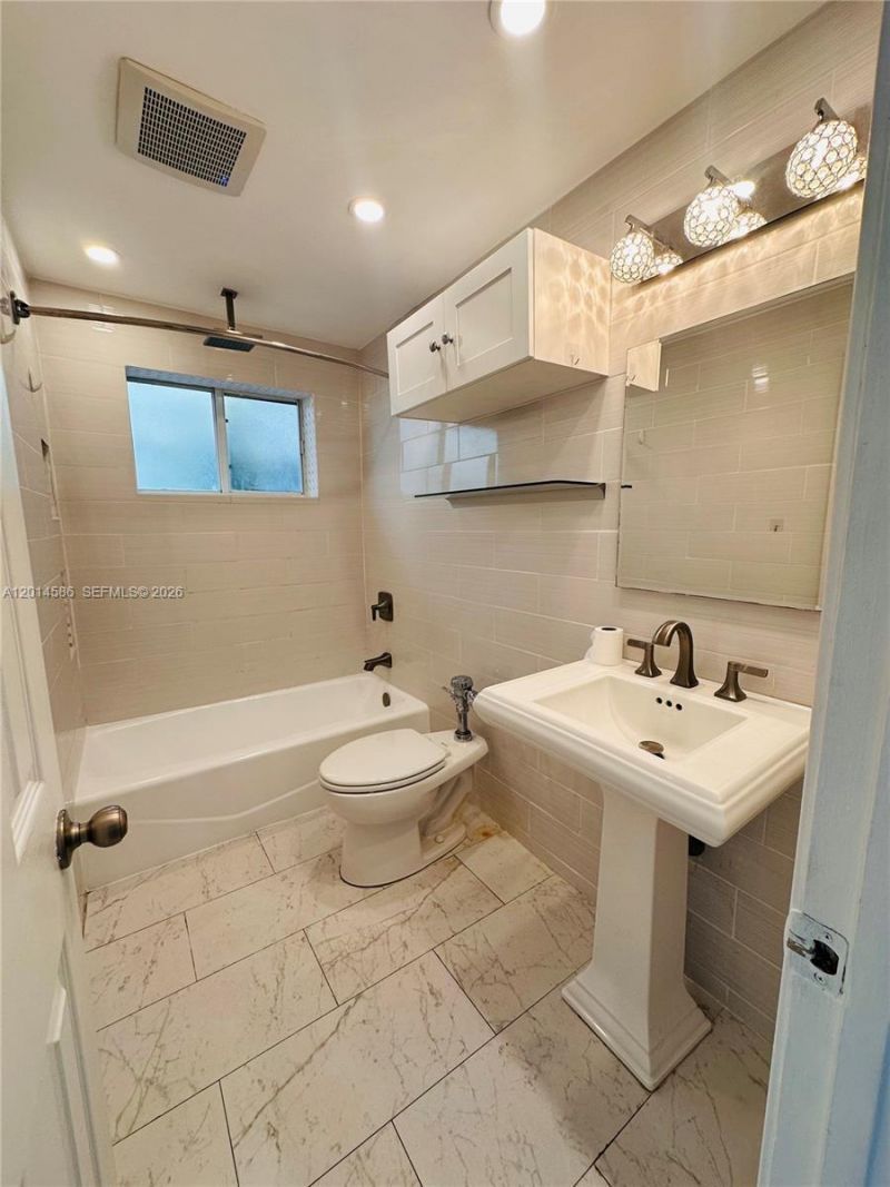 2033 Calais Dr , Unit 5, Miami Beach, FL 33141 Photo