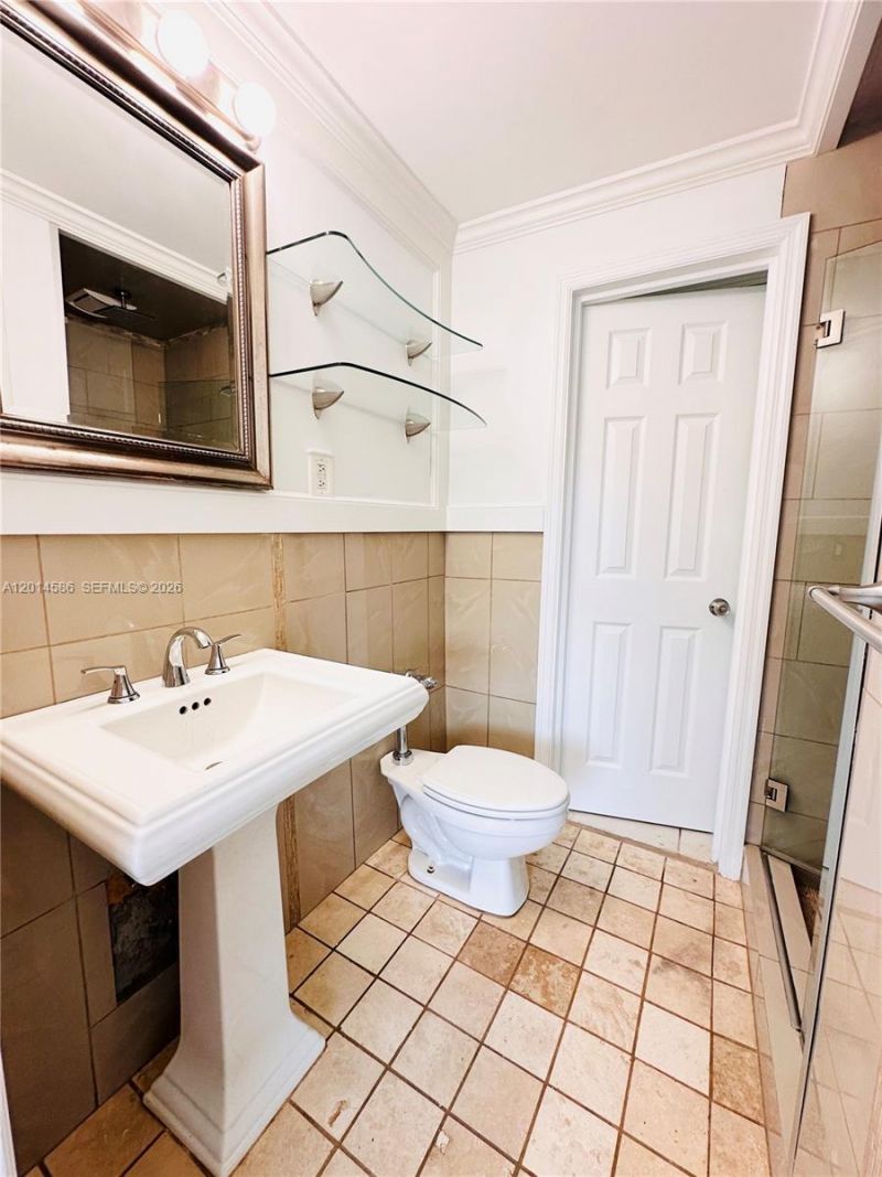2033 Calais Dr, Unit 5, Miami Beach, FL 33141 Photo