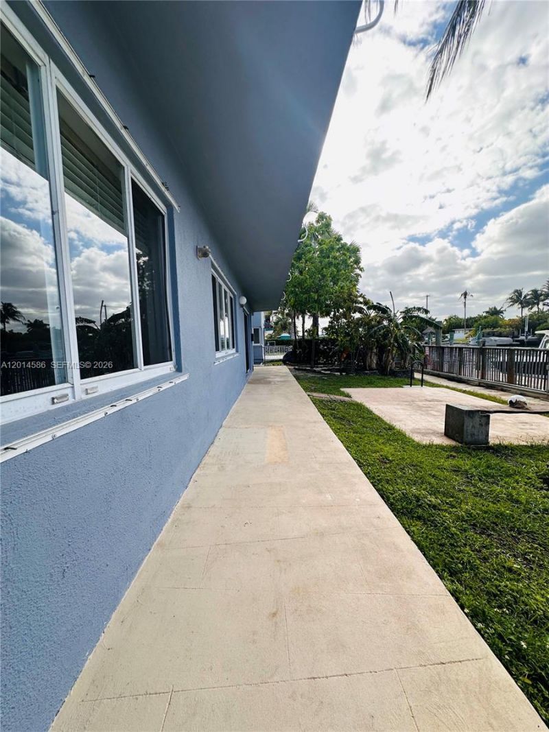 2033 Calais Dr, Unit 5, Miami Beach, FL 33141 Photo