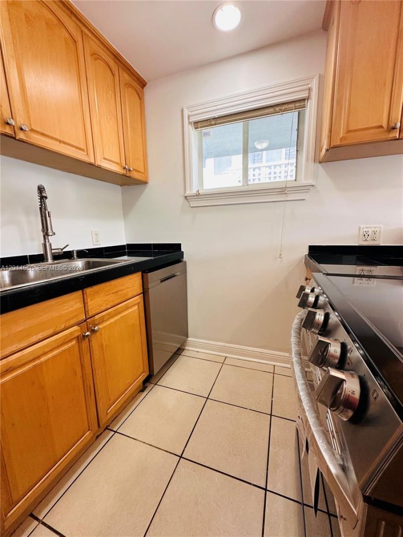 2033 Calais Dr, Unit 5, Miami Beach, FL 33141 Photo