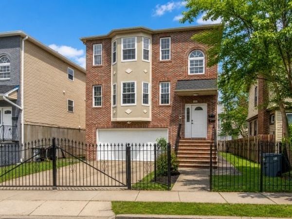 148 N Munn Ave, East Orange, NJ 07017