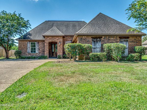 991 N Azalea Drive, Madison, MS 39110