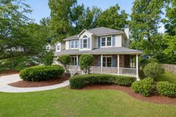 200 Loch Lomond Street photo 4