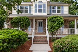 200 Loch Lomond Street photo 4