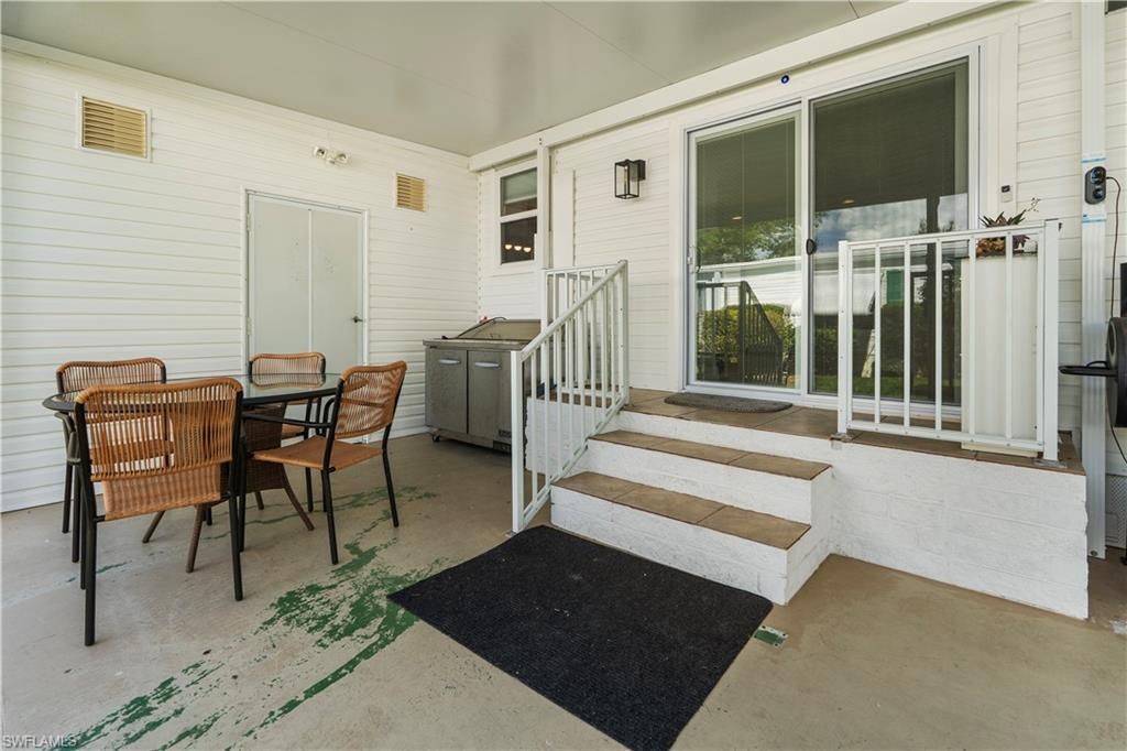 58 Le Mans Dr, Naples, FL 34112 Photo