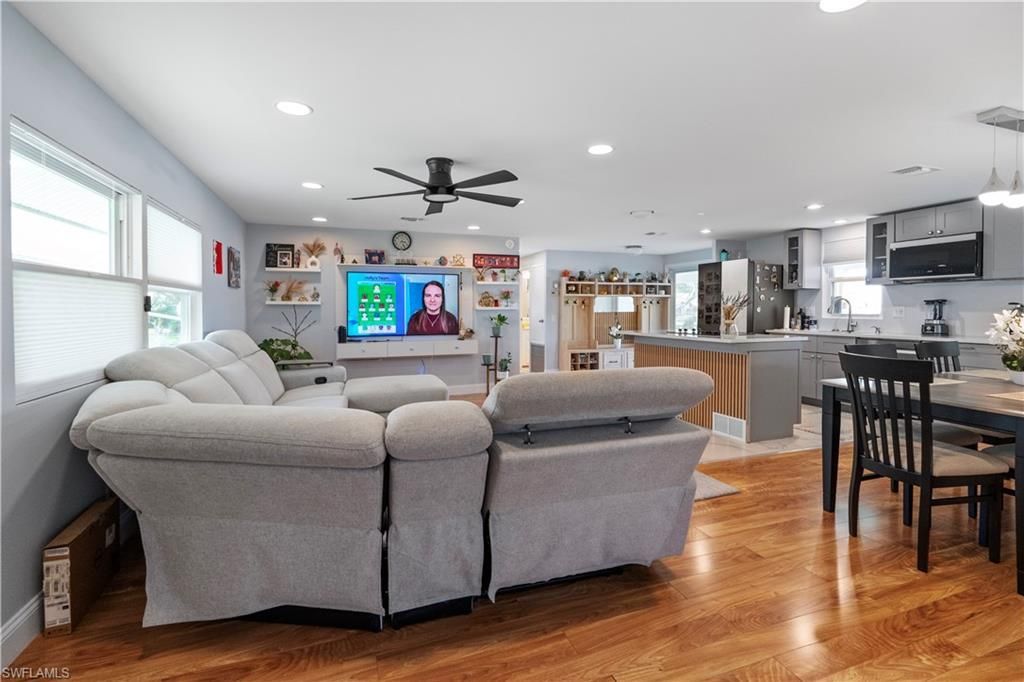 58 Le Mans Dr, Naples, FL 34112 Photo