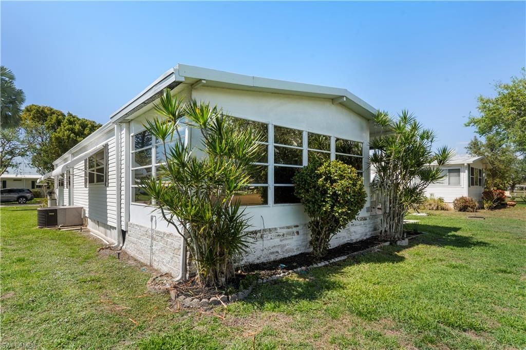 58 Le Mans Dr, Naples, FL 34112 Photo