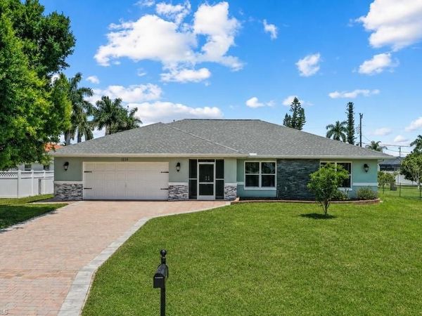 1715 SE 21st ST , CAPE CORAL, FL 33990