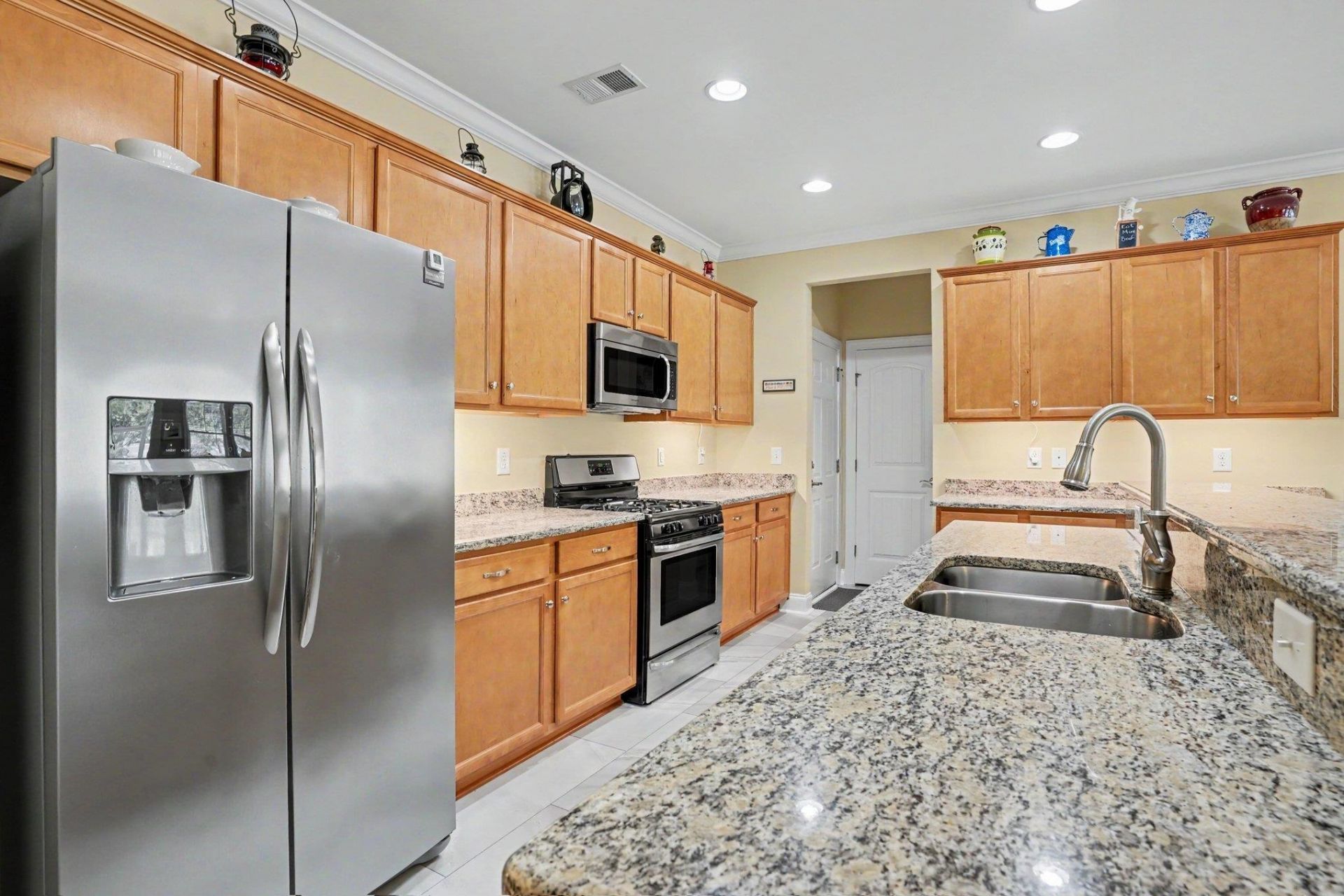 108 Champions Village Dr. Photo 13