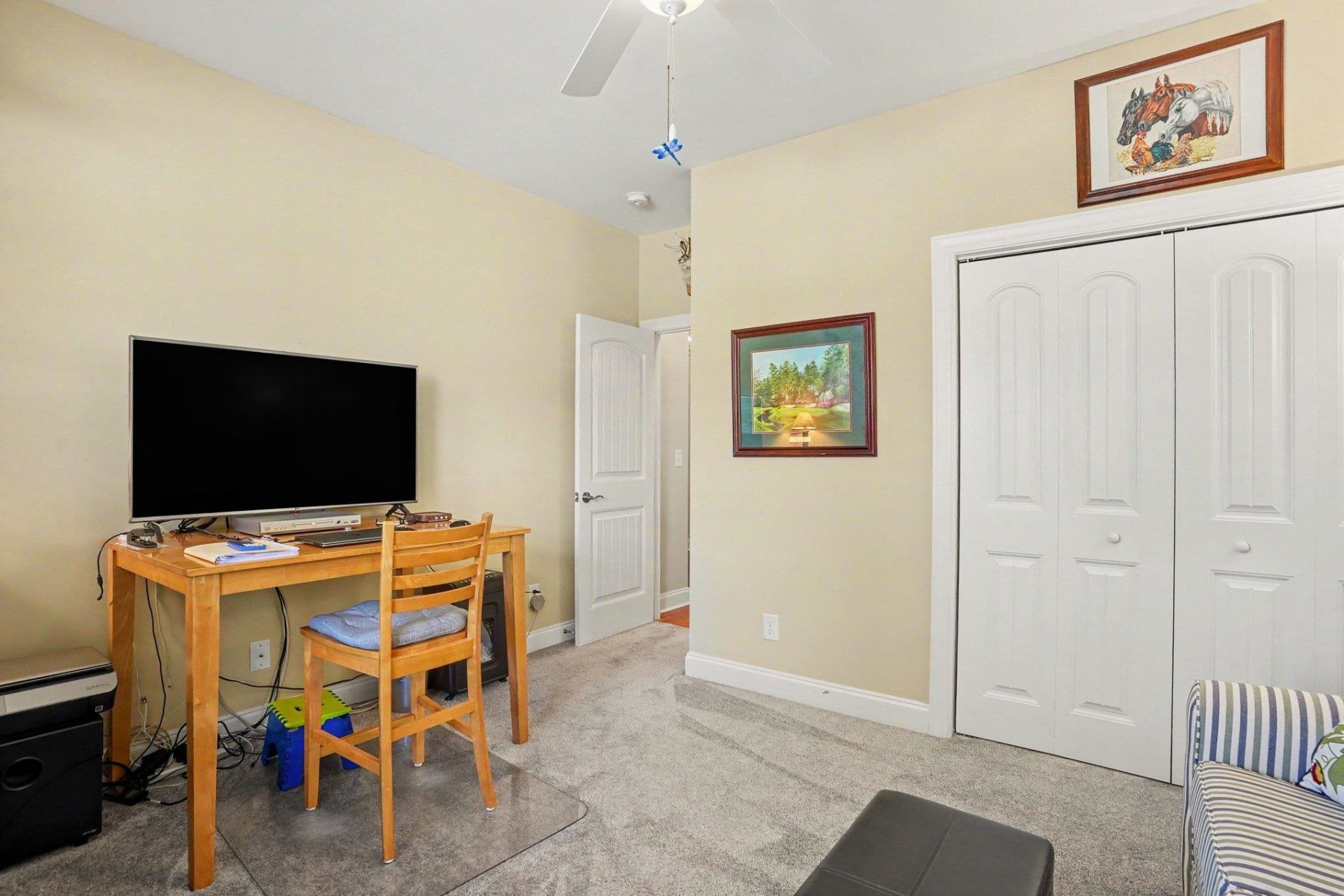 108 Champions Village Dr. Photo 16