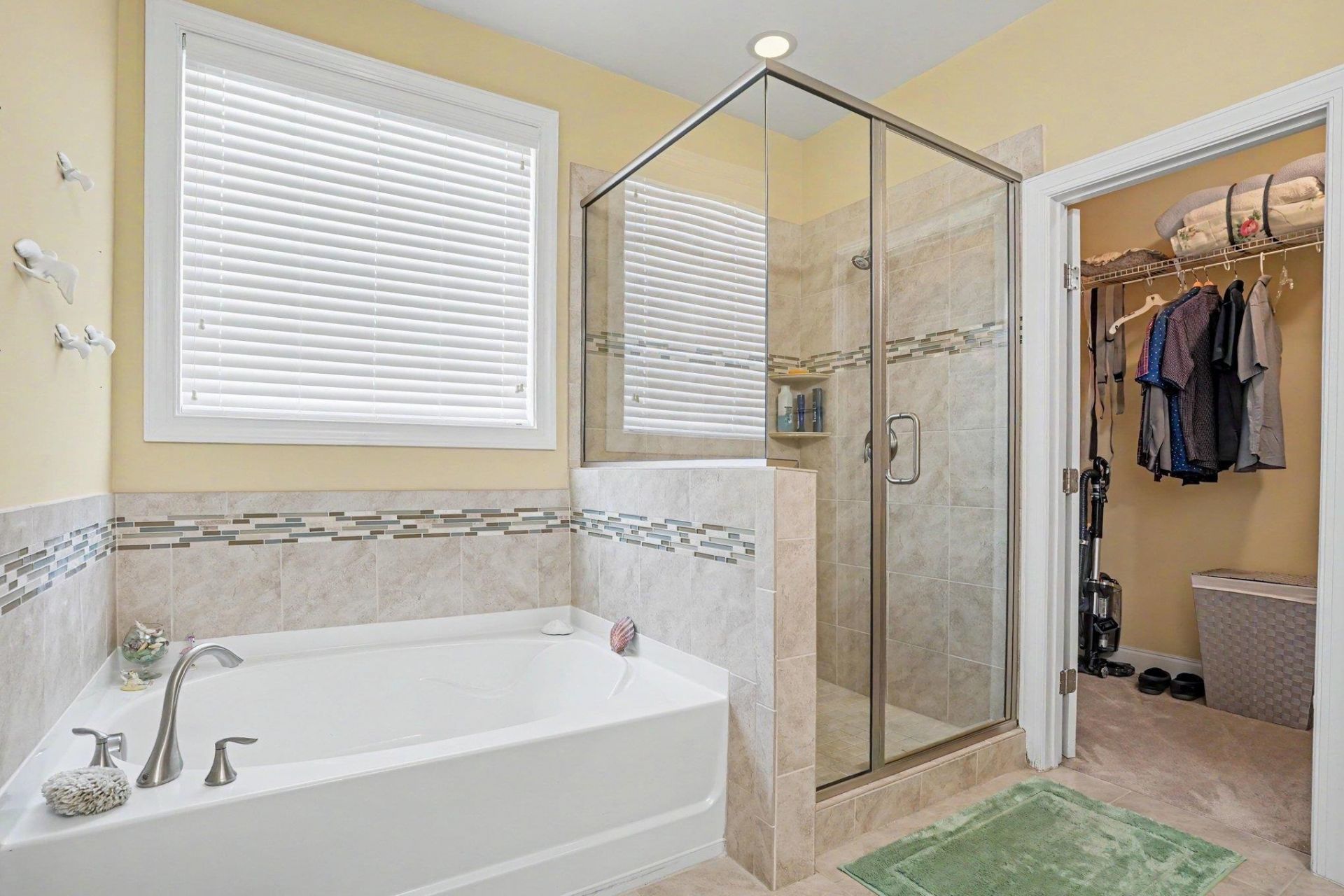 108 Champions Village Dr. Photo 22