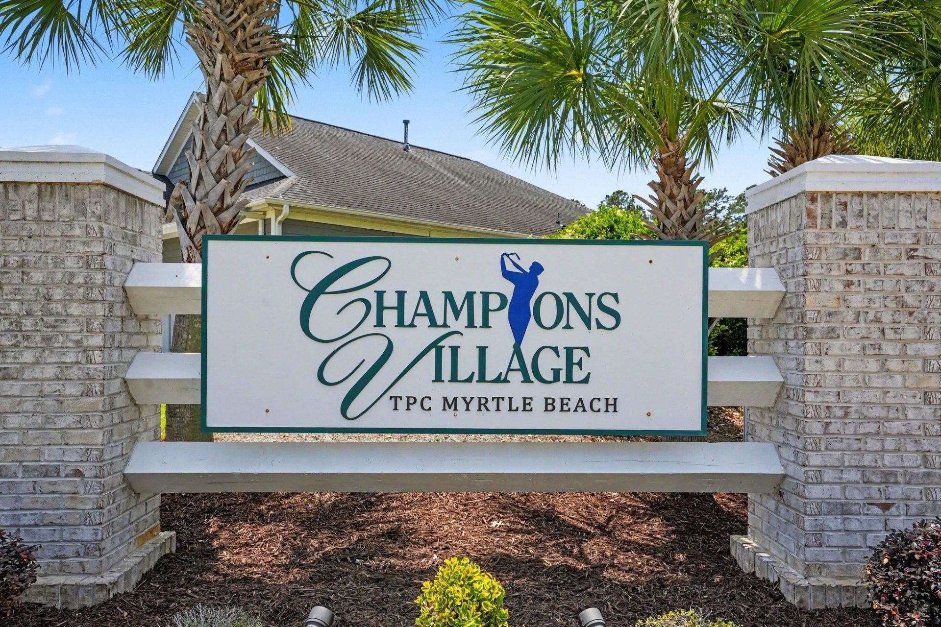 108 Champions Village Dr. Photo 32