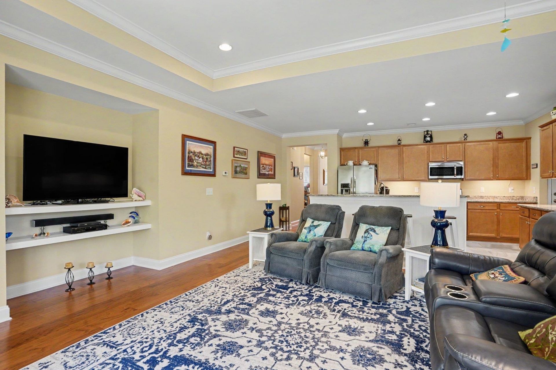 108 Champions Village Dr. Photo 8