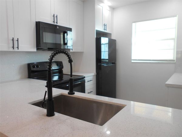 151 Berkley Road, Unit 309, Hollywood, FL 33024