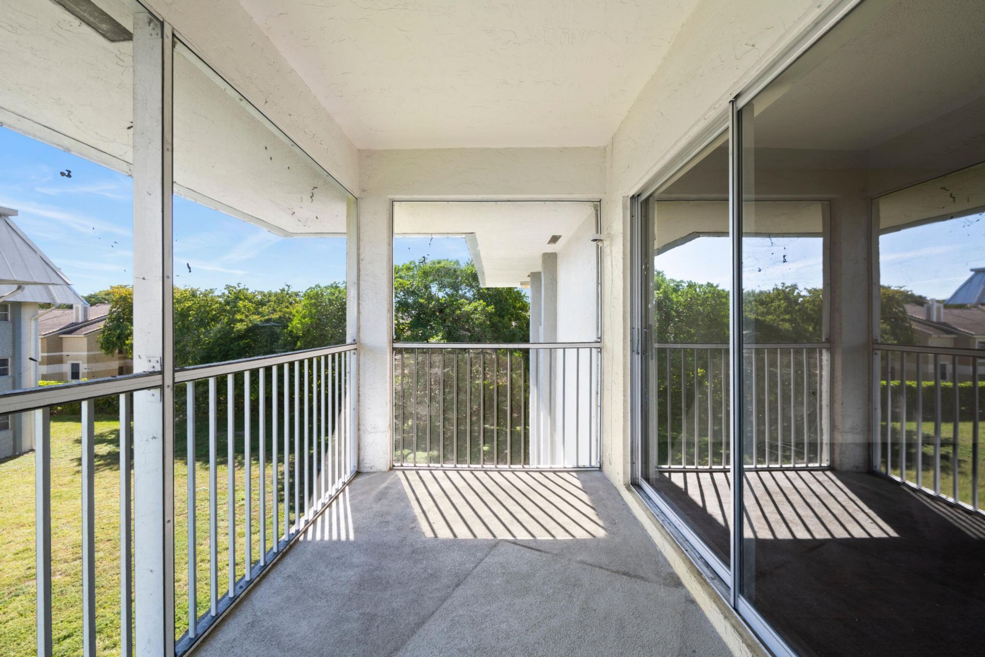 2980 Riverside Drive, Unit 324-3, Coral Springs, FL 33065 Photo