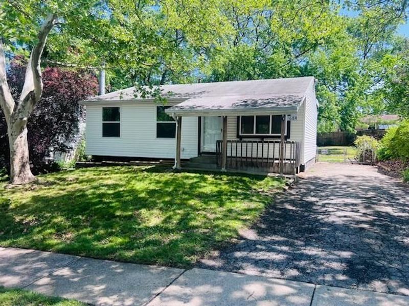 1684 Hollow Run Drive , Columbus, OH 43223 Photo 2