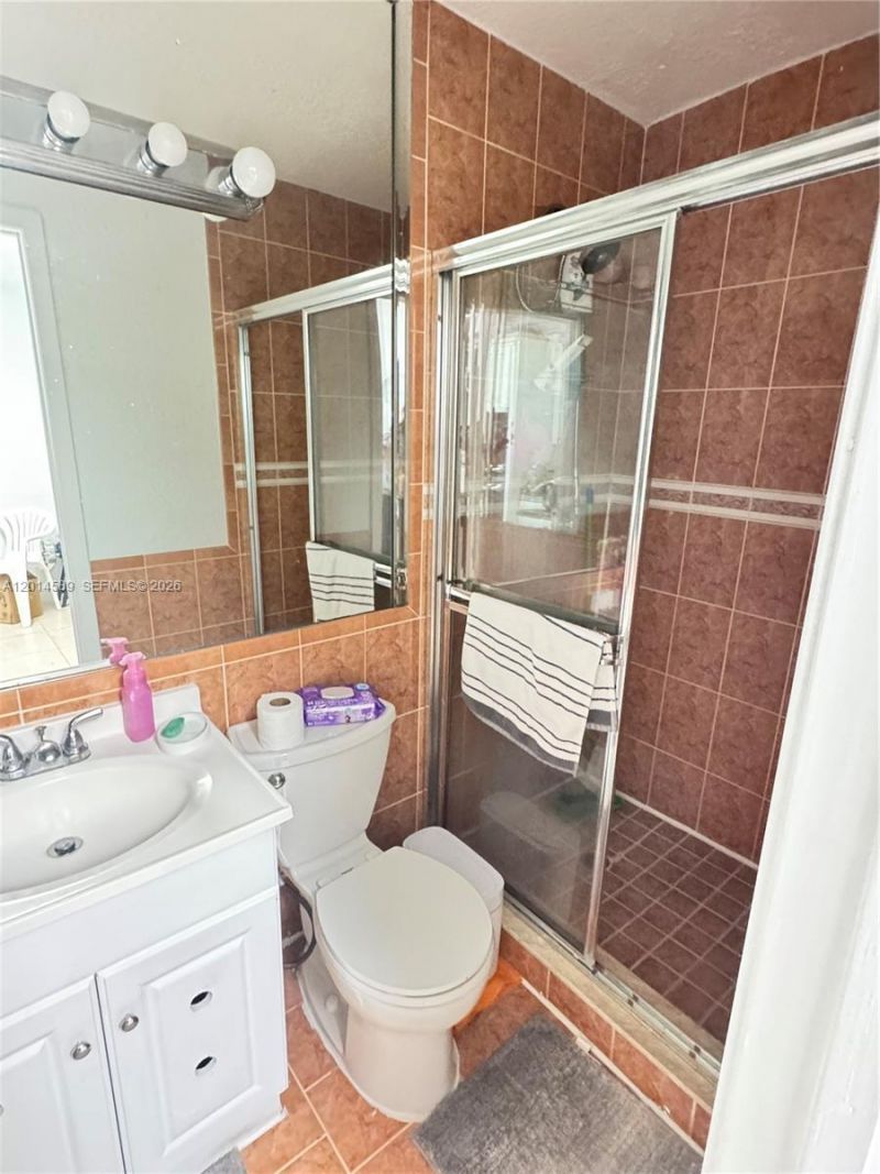 1314 W 77th St, Hialeah, FL 33014 Photo