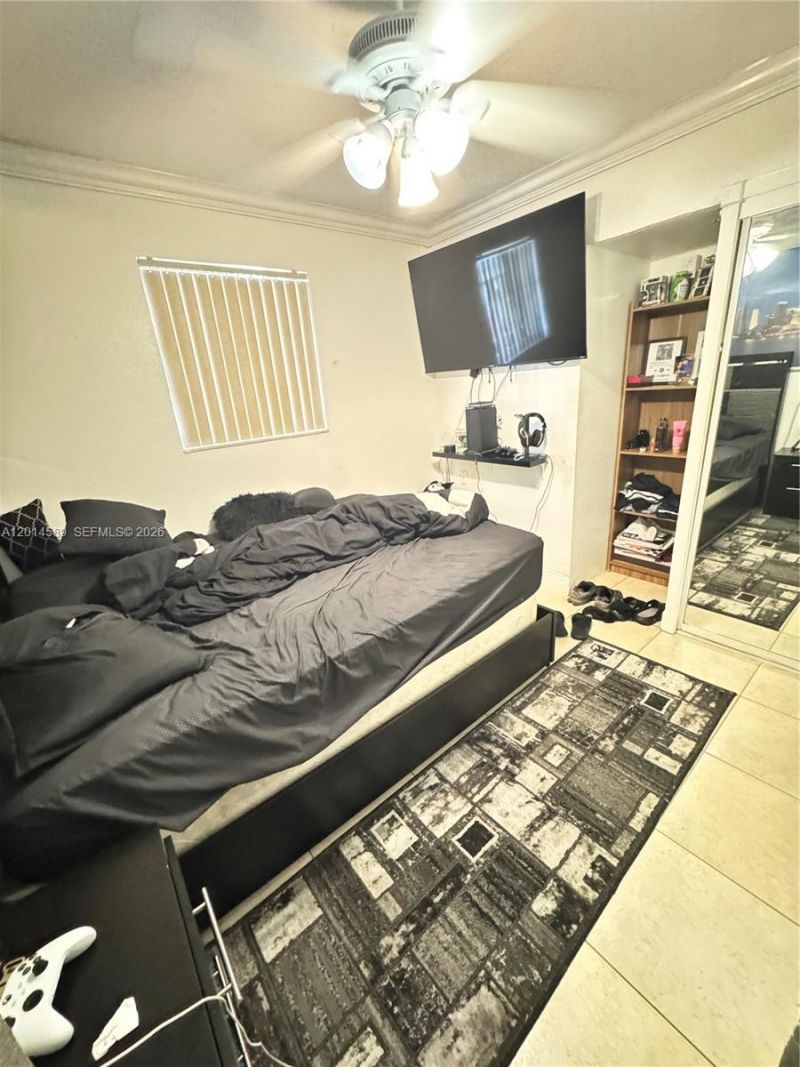 1314 W 77th St, Hialeah, FL 33014 Photo