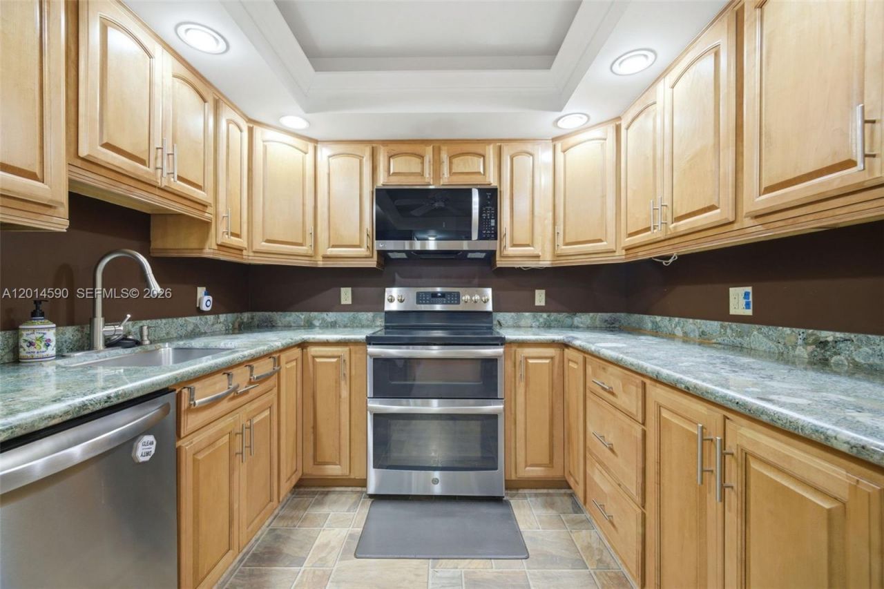 821 Cypress Blvd, Unit 307, Pompano Beach, FL 33069 Photo