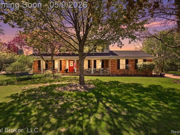 5037 Bantry Drive , West Bloomfield Twp, MI 48322