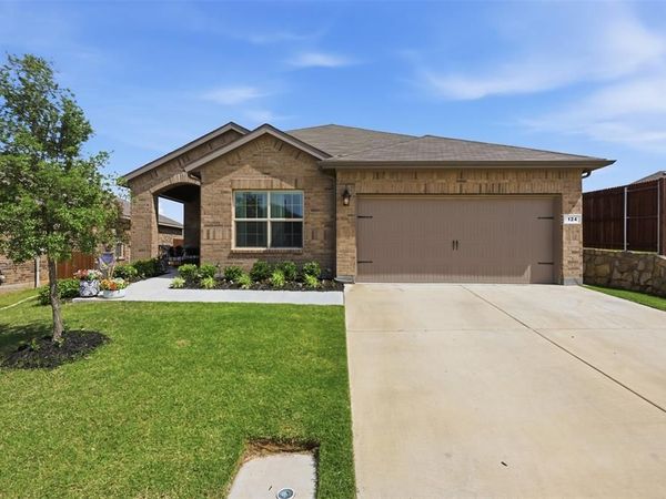 124 Orchard Pines Place, Boyd, TX 76023