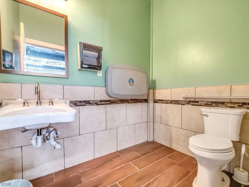 18621 Saint Clair Avenue, Cleveland, OH 44110 Photo 15