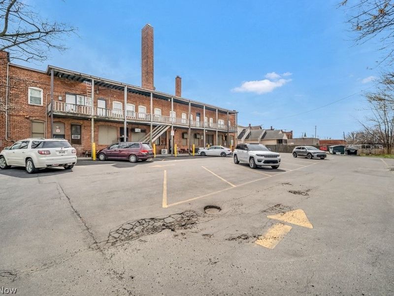 18621 Saint Clair Avenue, Cleveland, OH 44110 Photo 4
