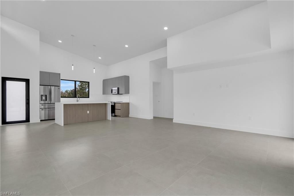 1009 State Ave , Lehigh Acres, FL 33972 Photo